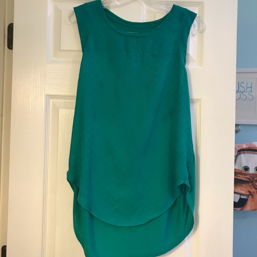 Emerald green tank